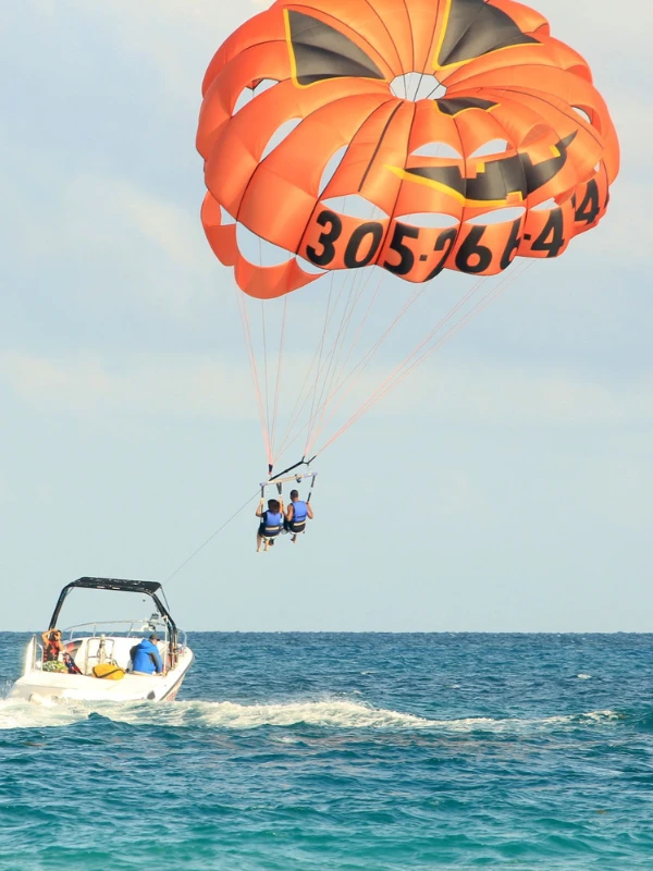 Parasailing Dubai